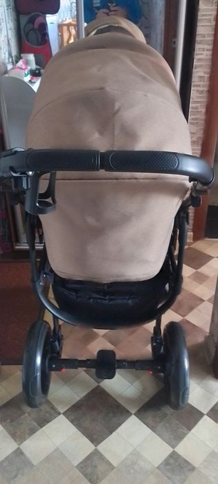 Дитяча коляска , два в одному.