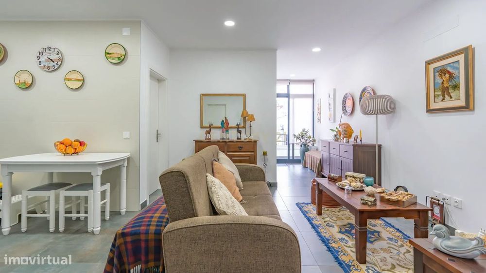 Apartamento Novo em Coruche - Localização Central e Tranquila