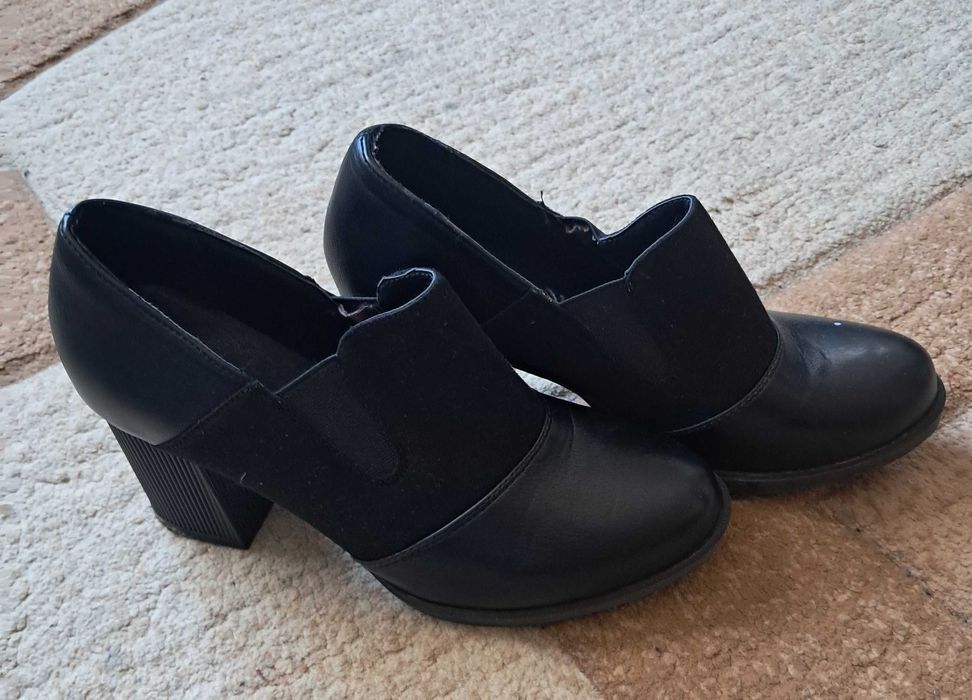 Туфлі жіночі , ботильйони