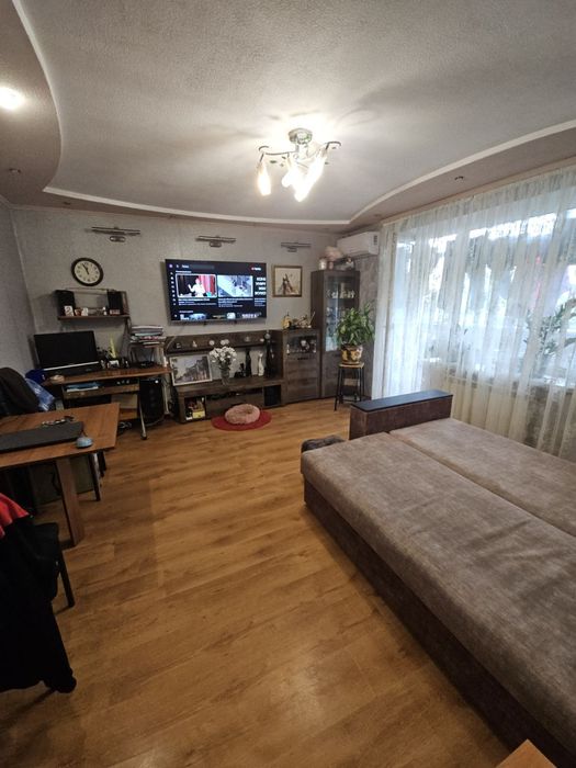 Ціна знижена.Продам 3 кімнатну квартиру в Дергачах по вулиці Садова