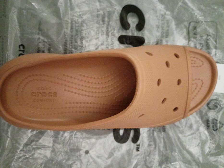 Продам нові Crocs crush slide, USA 9