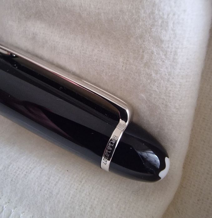 Caneta Montblanc Meisterstuck Legrand Rollerball