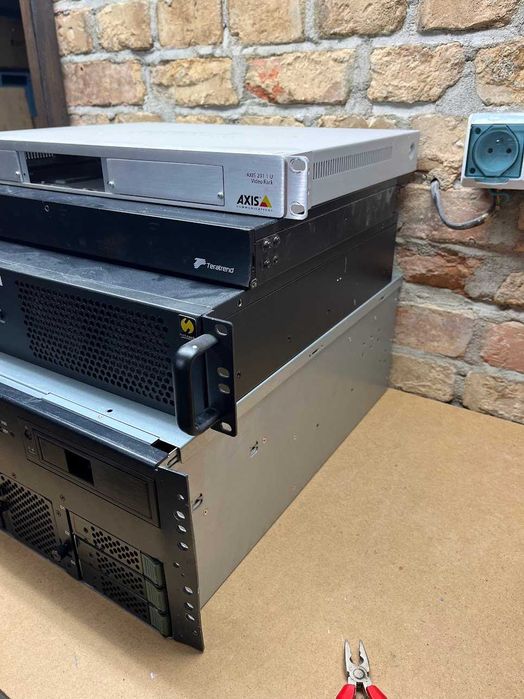 Obudowy Serwerowe i DIY Supermicro NetRack QNAP Chenbro