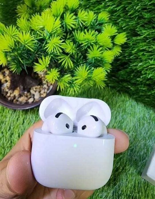 РОЗПРОДАЖ! Безпровідні навушники АірПодс 4 + чохол на кейс!