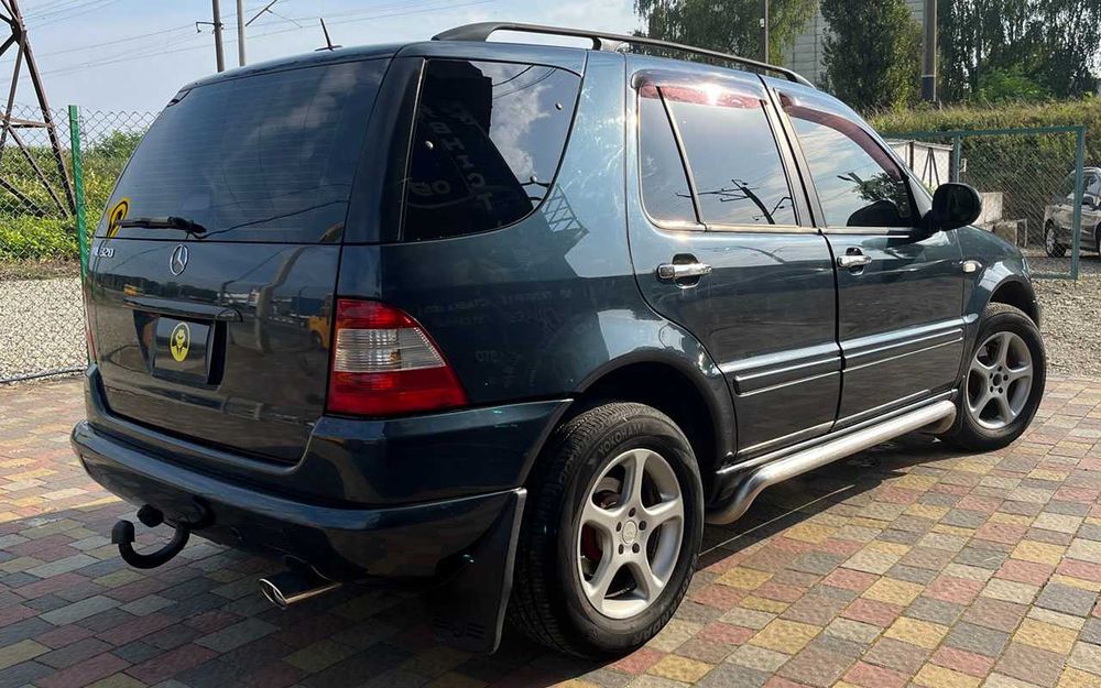 Mercedes-Benz ML 320 2001