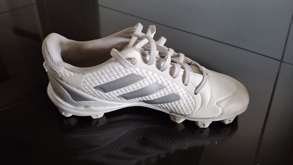 Orginalne Buty - korki adidas