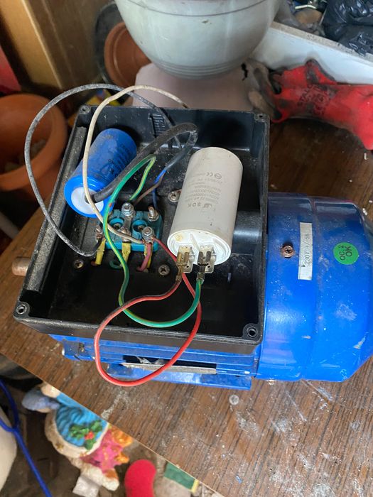 Silnik elektryczny, pompa do centralnego ogrzewania. sprawny
