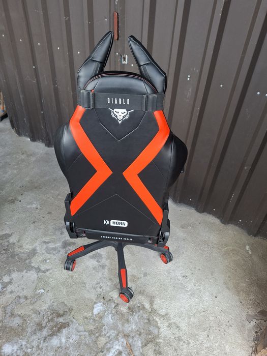 Fotel DIABLO CHAIRS X-Horn 2.0 (L) Czarno-czerwony