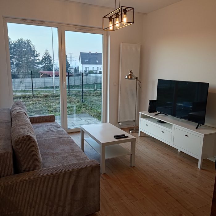 REZERWACJA - Dwupokojowe słoneczne mieszkanie na wynajem od zaraz za 3tys.(38m2+36m2 ogród+miejsce postojwe w garażu podziemnym)