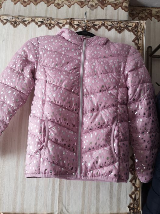 Продам детскую курточку
