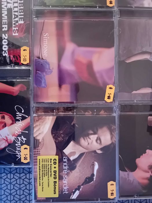 Música em Cd Vários Estilos e Ao Vivo