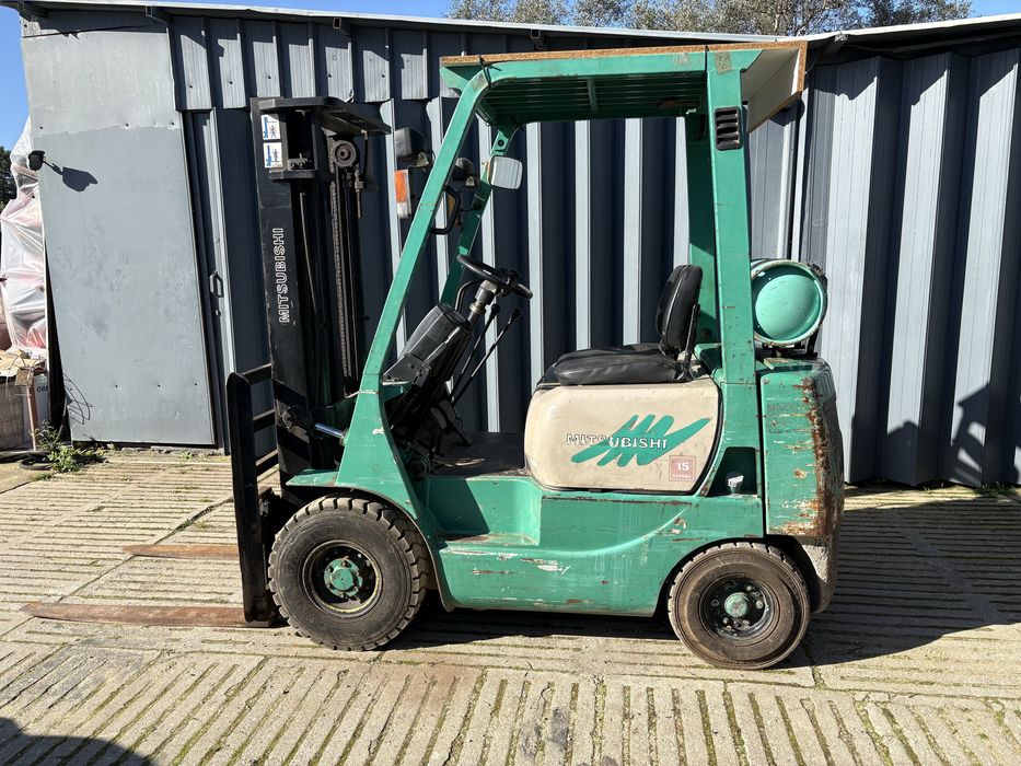 Empilhador mitsubishi 1,5T gaz