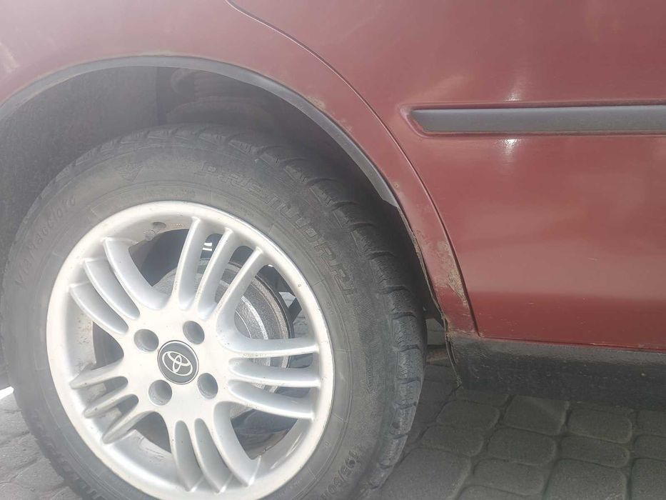 Продам тойоту короллу Е100  1.3XLI 16V 1994 р. в універсалі