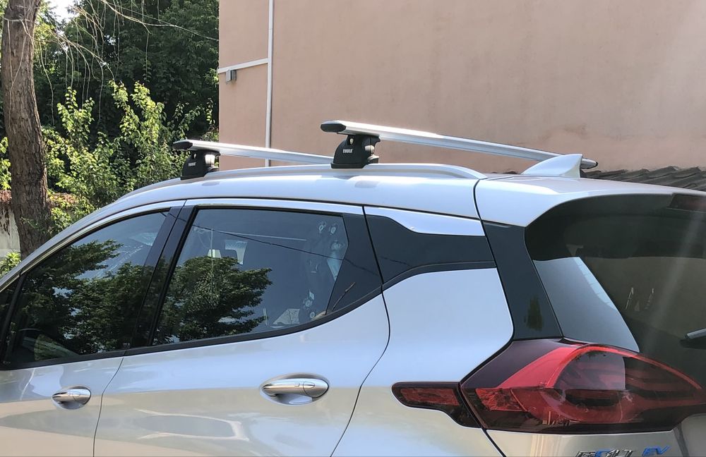 Багажник на рейлінги Thule Wingbar Evo для Chevrolet Bolt Ampera 2017+