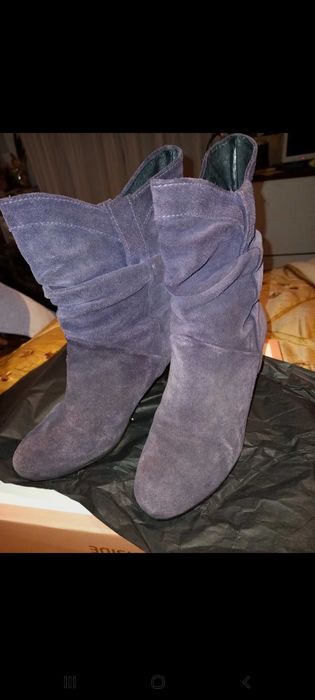 Botins de salto alto, de camurça, roxos - Guimarães