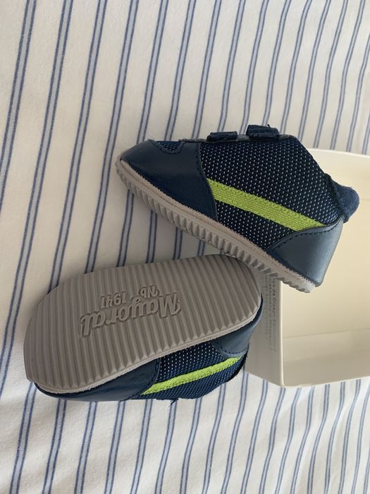 Calçado de bebé novo e/ ou semi-novo