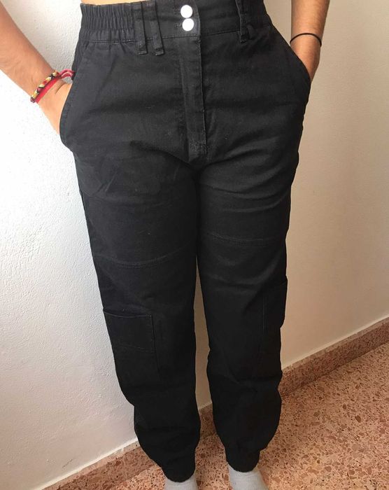 Calças cargo pretas