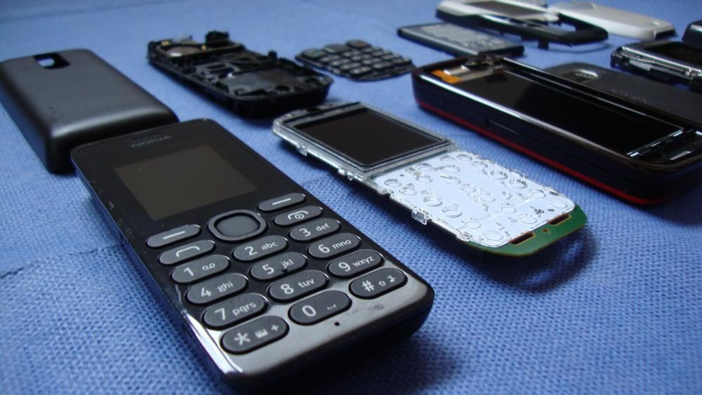 Nokia para peças 100