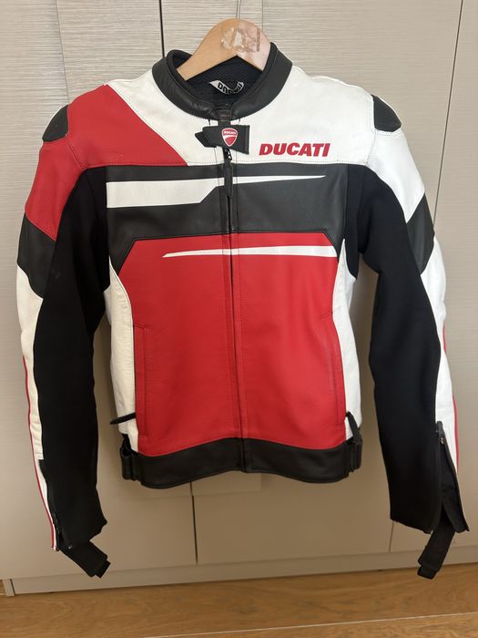 Мотокуртка Ducati