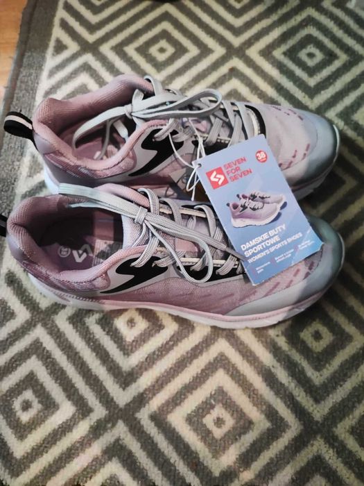 Buty sportowe seven