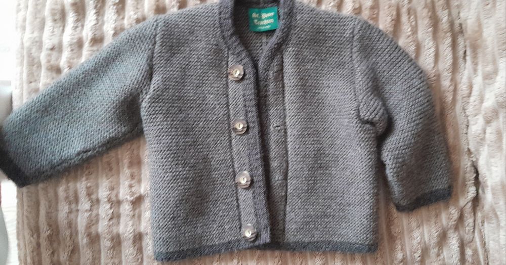 Кофта в'язана тепла