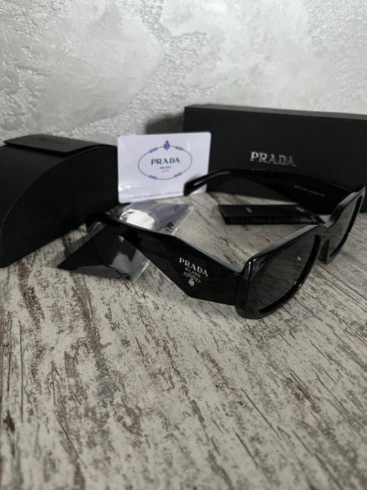 Сонцезахисні Окуляри Prada
