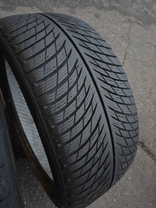 Передні шини 2шт R20 245 40 з Mercedes W222 зимові Michelin