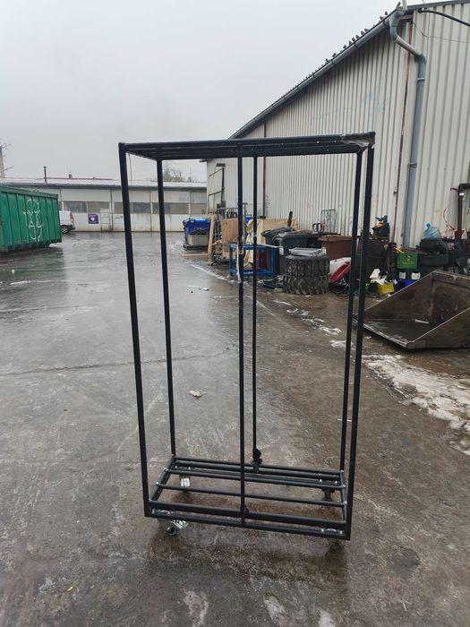 Regały na kółkach