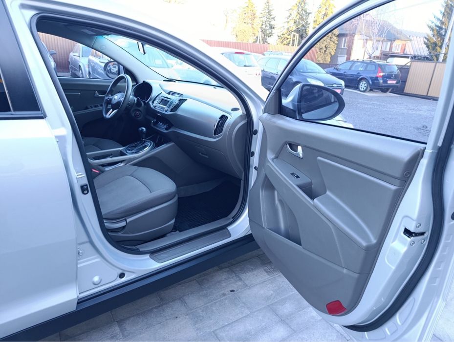 Продам  гарний  автомобіль