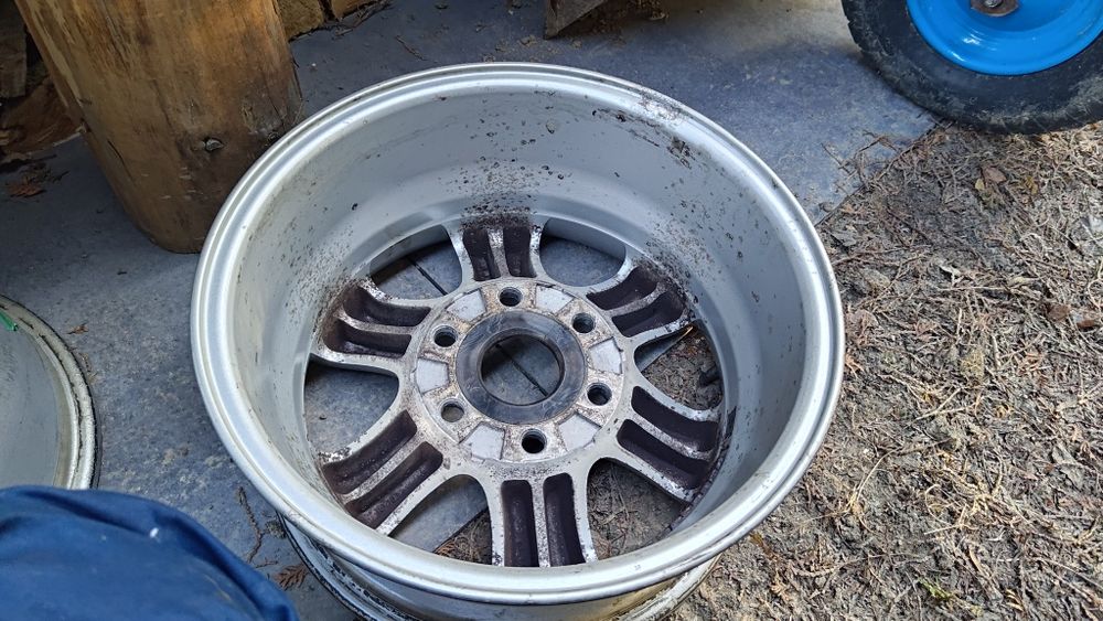 Alufelgi 16''  6x139.7 Pajero