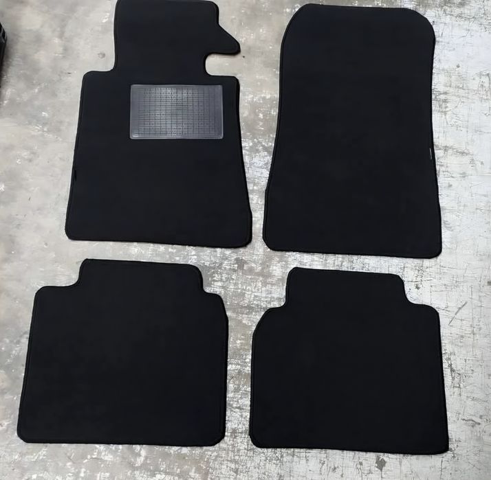 Tapetes NOVOS para Mercedes 190 w201