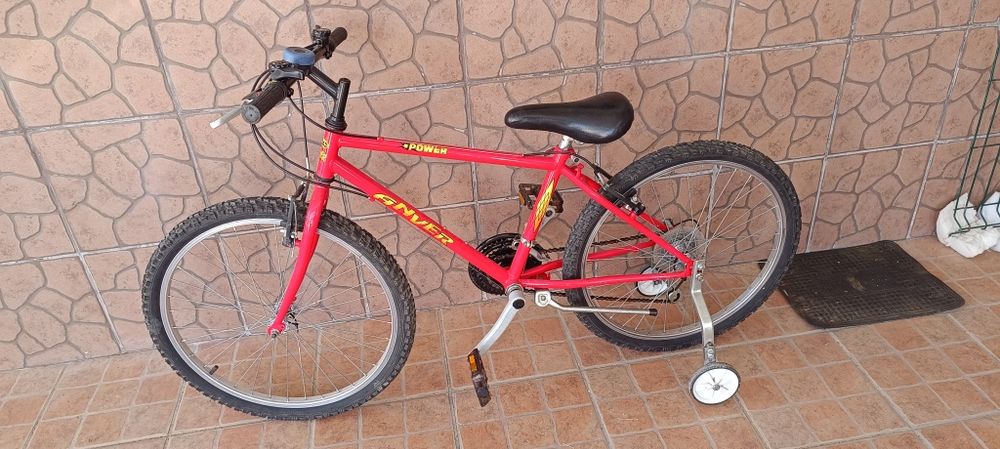 Bicicleta de criança  vermelha
