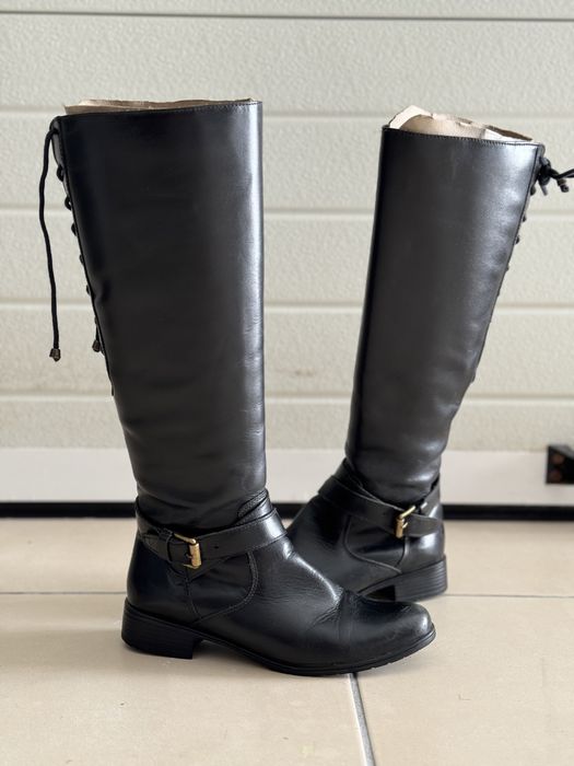 Botas de cabedal semi novas