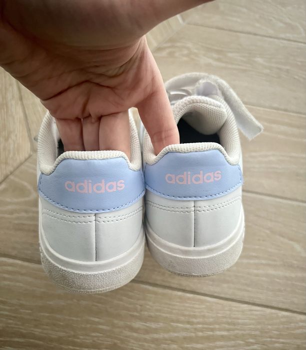 Buty sportowe adidas