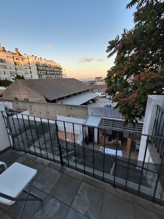 Quarto CASAL+ terraço. Graça, LISBOA. Pode ter pet.