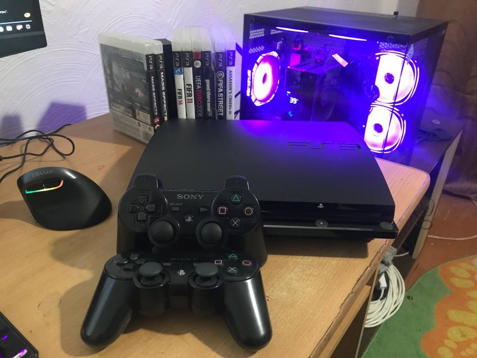 Playstation 3 Slim, 250gb.