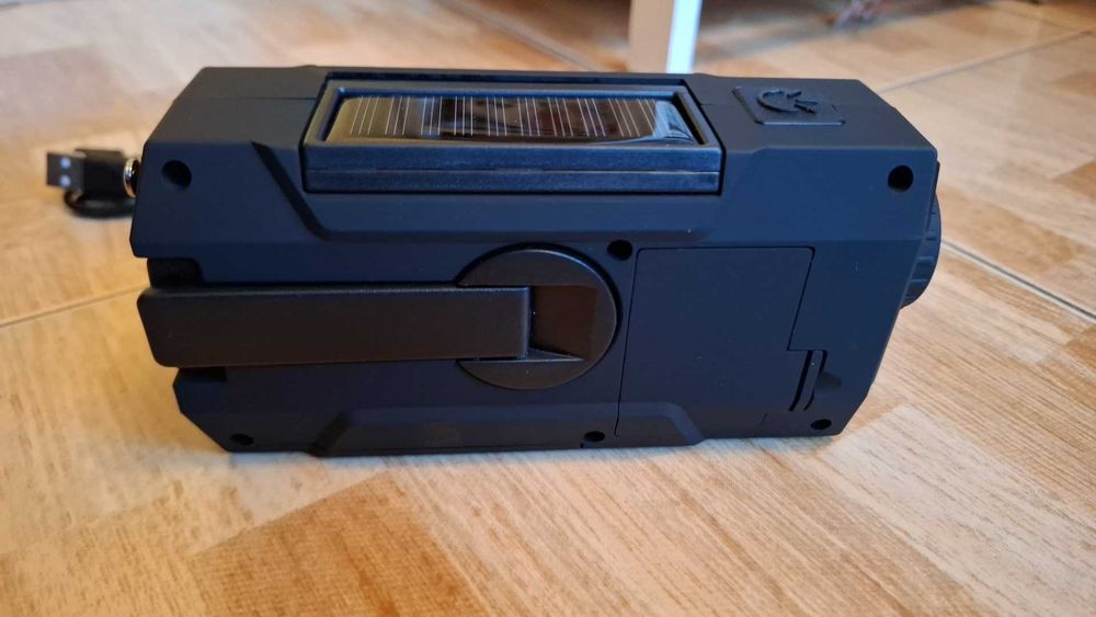 Radio solarne survival powerbank lampa 5w1- 30 % na wszystko