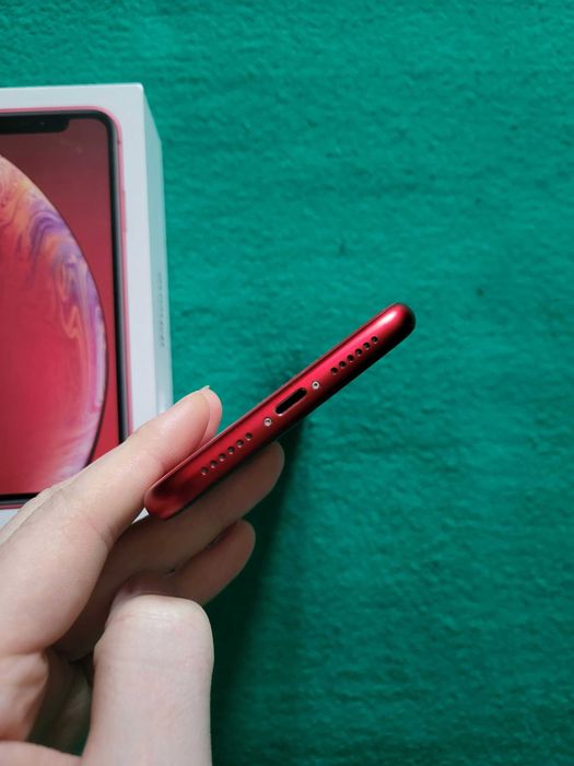 iPhone XR 128 ГБ Neverlock product red