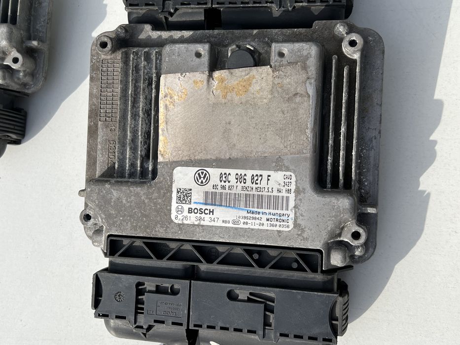 Блок ЕБУ мозги блок управления двигателя VW Golf 5 Skoda Octavia A5