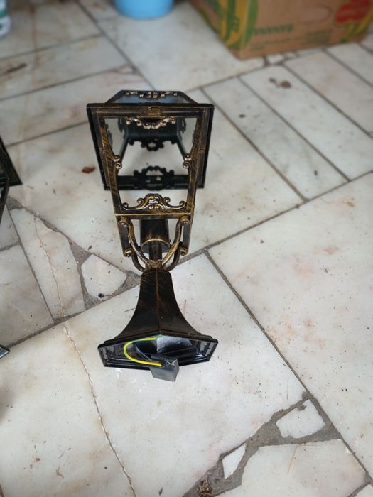 Par de candieiros eléctricos em metal nunca usados