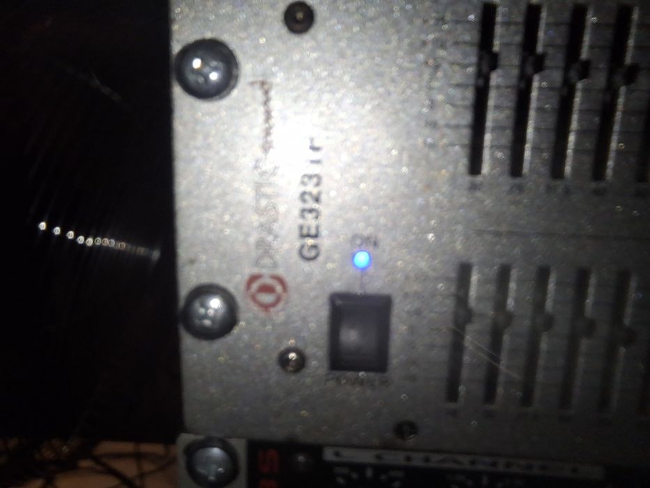 Sistema de Som PA Profissional Electro-Voice DeltaMax + Rack Amplificação