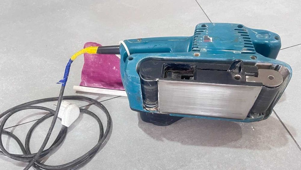 Шлиф машина Makita 9910 ленточнач