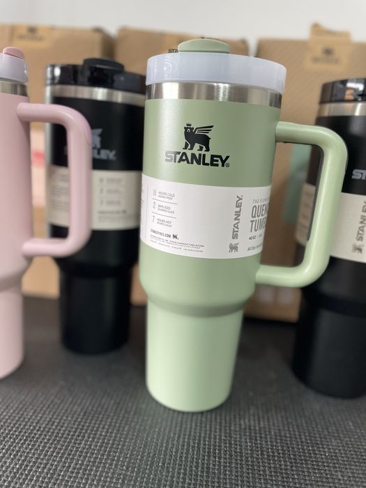 Copo Stanley a partir de 30€ Térmico Acompanhe o Ritmo do Seu Dia