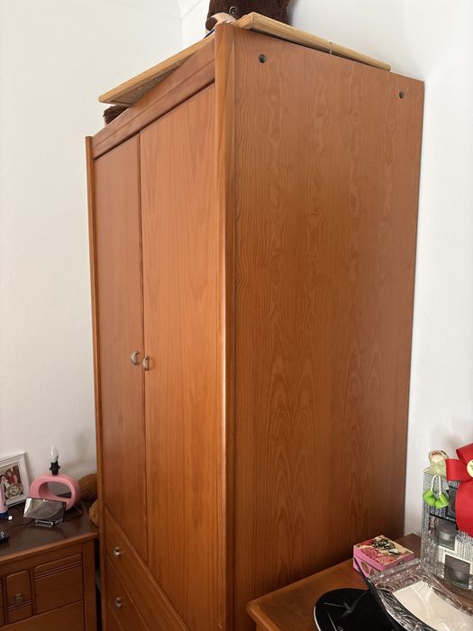 Armário, Guarda-fatos de quarto