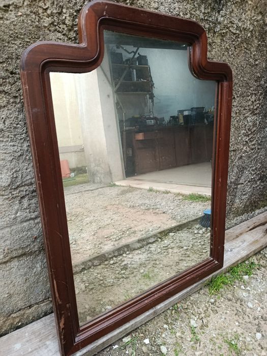 Espelho de  madeira antigo