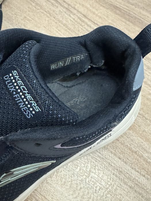 Кроссовки skechers