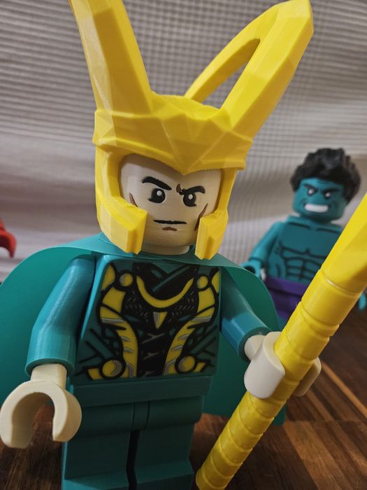 Bonecos Marvel Avengers 3D em forma de Lego gigante