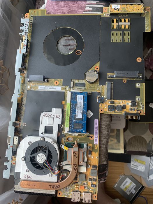 Материнская плата Asus x80l рабочая A8E/A8S/F8S