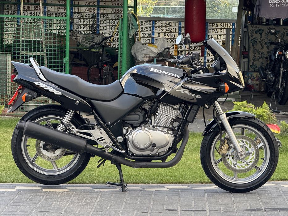 Honda CB-500 sport