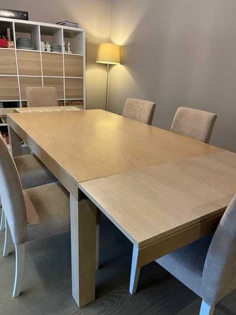 Mesa de jantar extensível em pinho + cadeiras
